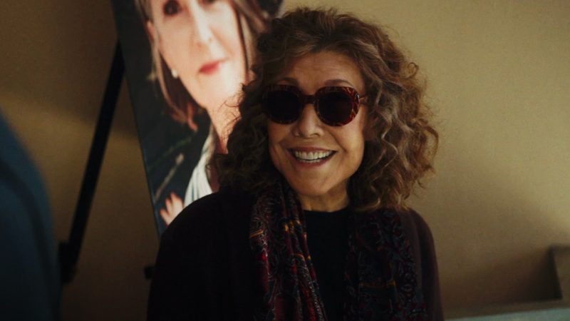 Lily Tomlin in Moving On